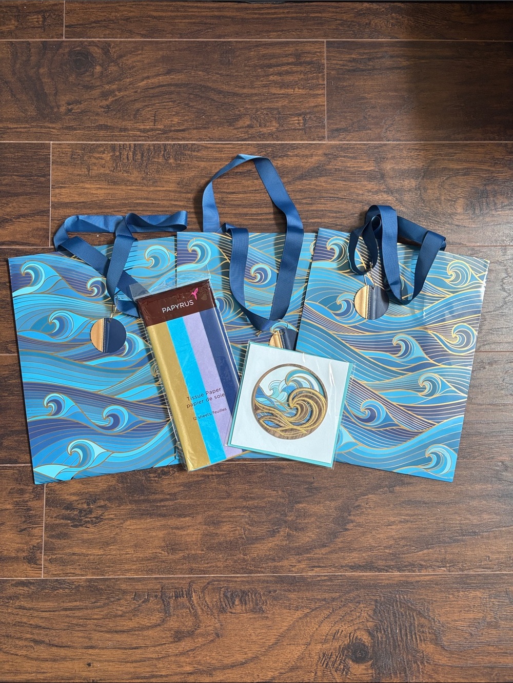 🆕Papyrus “Modern Waves” Gift Bag, Tissue And Card Bundle